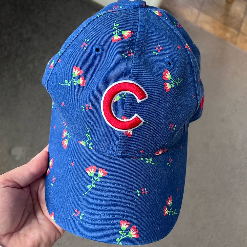 Cubs hat floral women